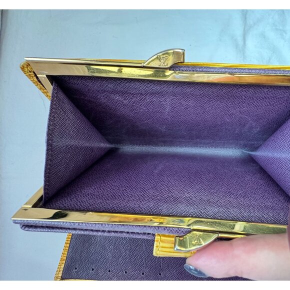 Louis Vuitton Yellow Epi Kisslock Sarah Wallet, Purple Interior & Gold Hardware - Picture 6 of 10